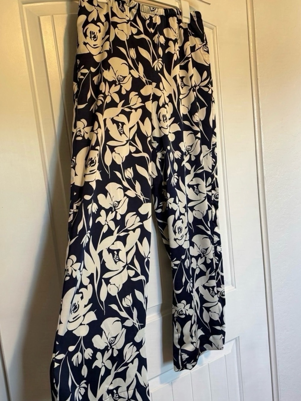 Floral Print Pants in Navy and White
